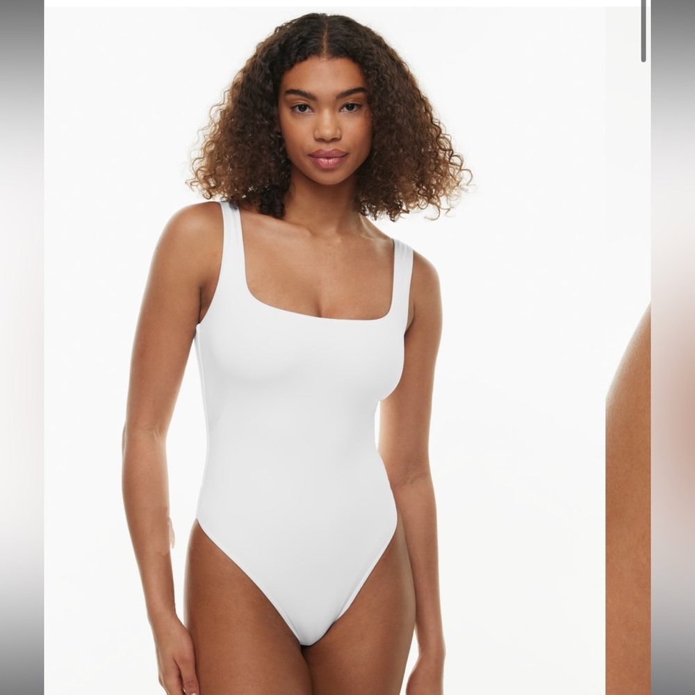 Contour Squareneck Bodysuit